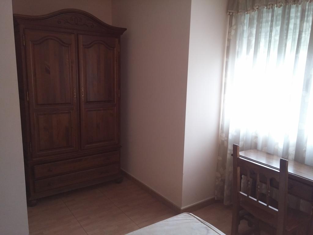 Puerta De Caderechas Villa Terminon Exterior foto