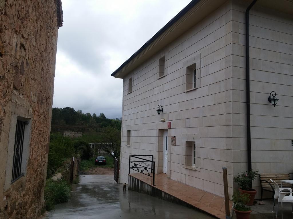 Puerta De Caderechas Villa Terminon Exterior foto