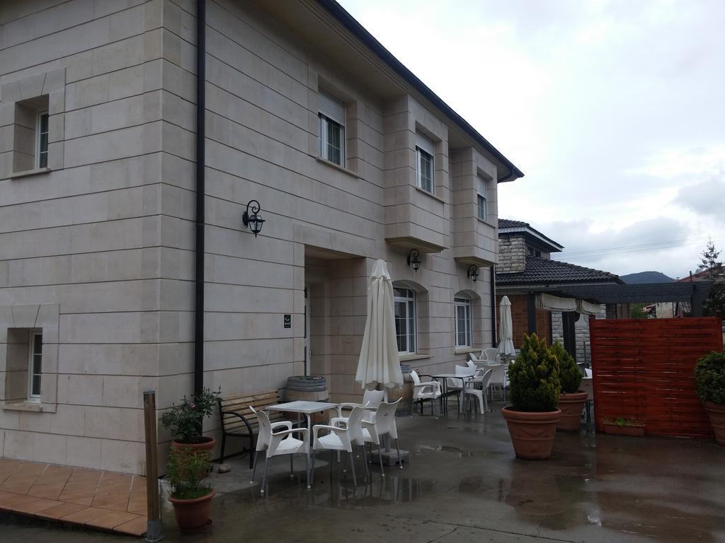 Puerta De Caderechas Villa Terminon Exterior foto